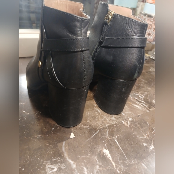 Louise et Cie Black Leather Ankle Booties with Block Heel and Gold Accent - Picture 3 of 16